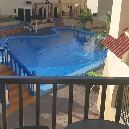 Mareverde 128 아파트 아데제